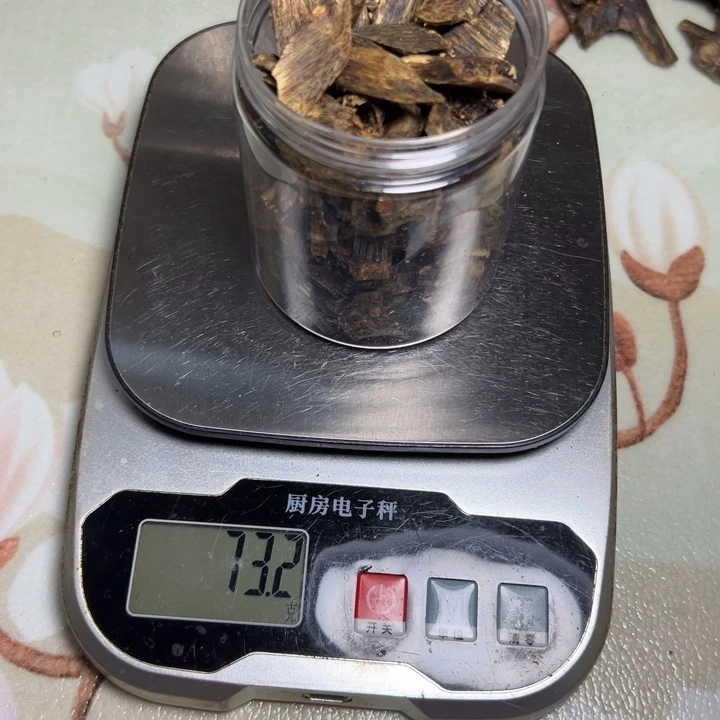 木d****k奇楠白棋沉水粒粒