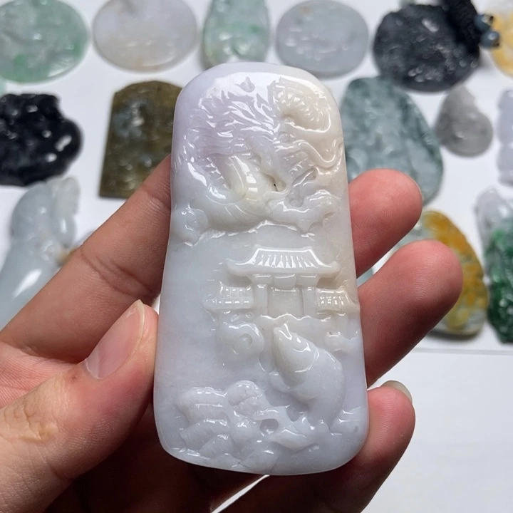 翡翠未镶嵌颈饰鱼越龙门23