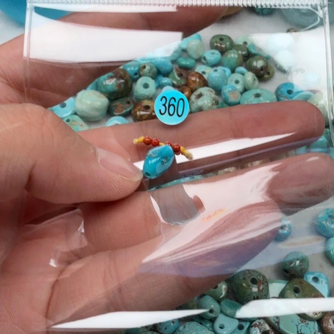 懒***猪未镶嵌南红玛瑙珠宝奇石