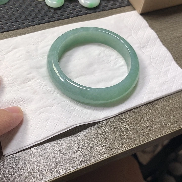翡翠未镶嵌颈饰52.5圈