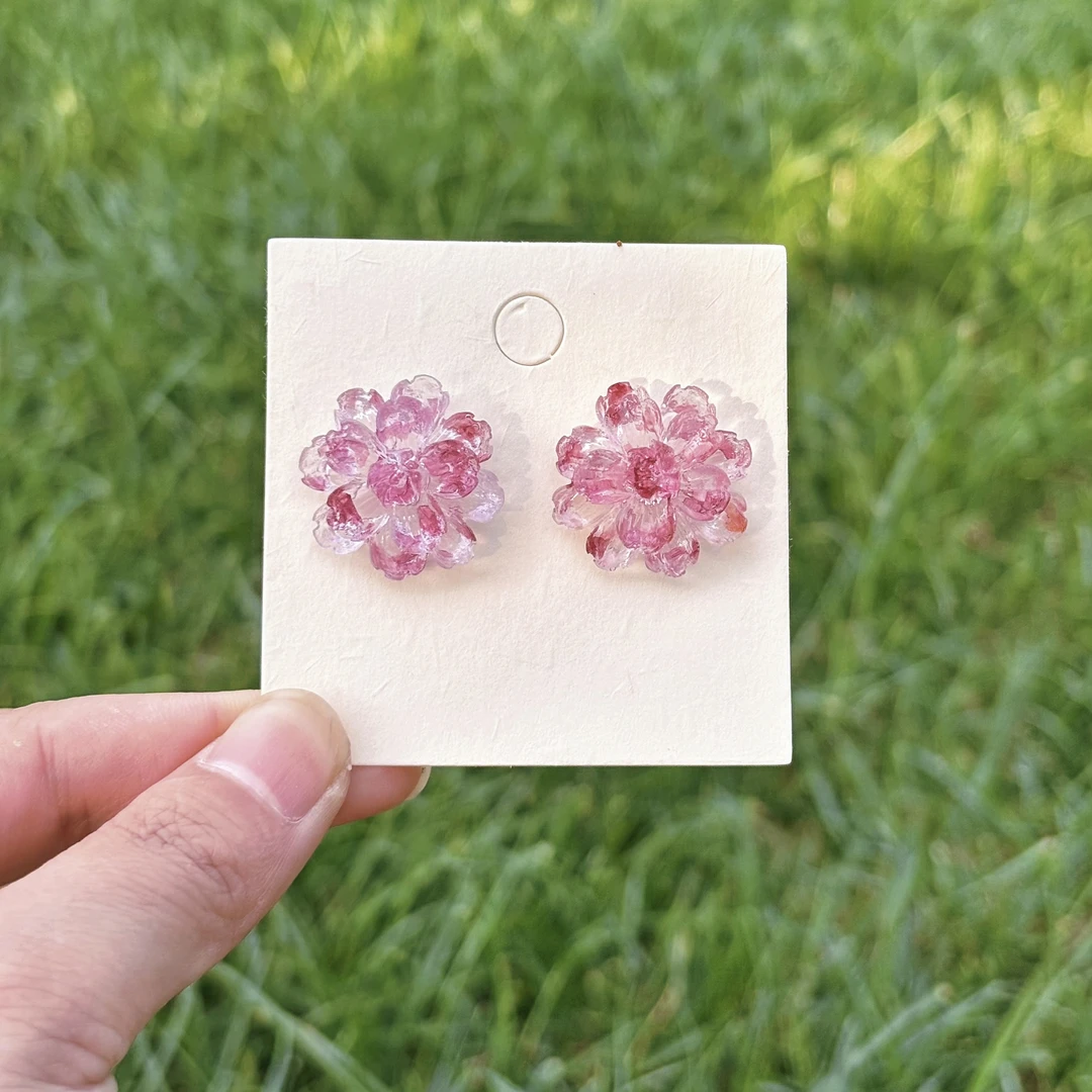 非金属树脂耳饰 原创手作少女感仙女风欧若假日风花瓣碎滴胶耳钉