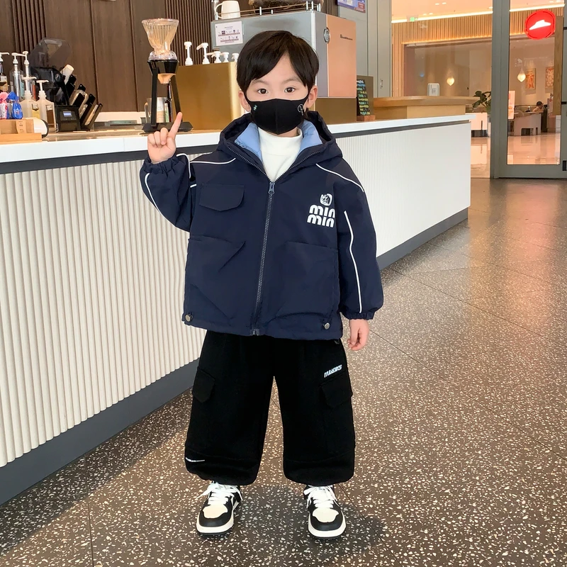 儿童夹棉冲锋衣2025新款秋冬男童户外三合一外套男孩连帽冬装衣服