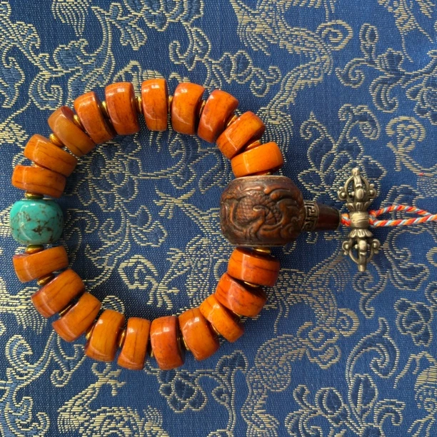 精品高端牛骨手串