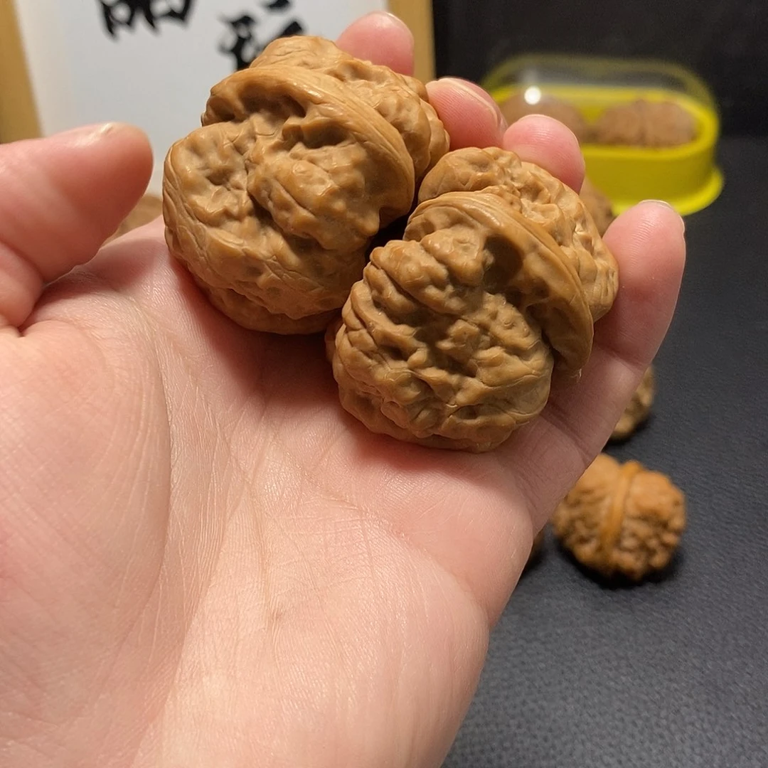 文玩核桃把件来**哥蛤蟆