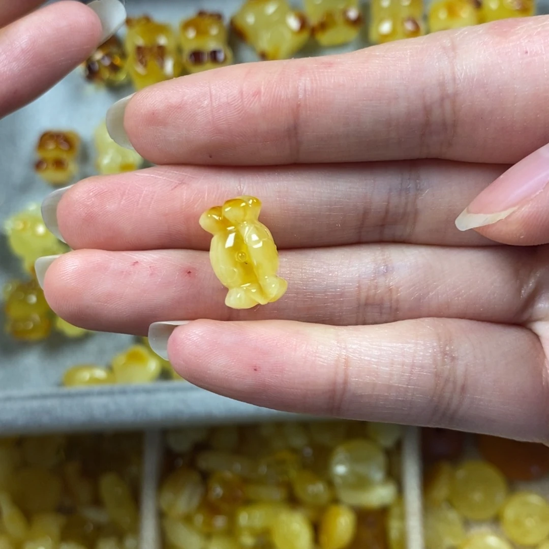 琥珀裸石未镶嵌大***薇糖果