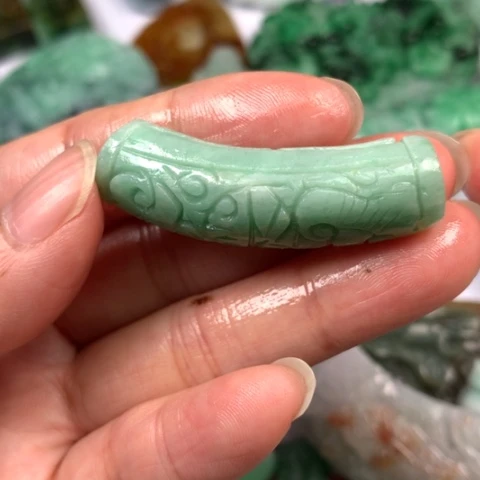 定制翡翠未镶嵌翡翠