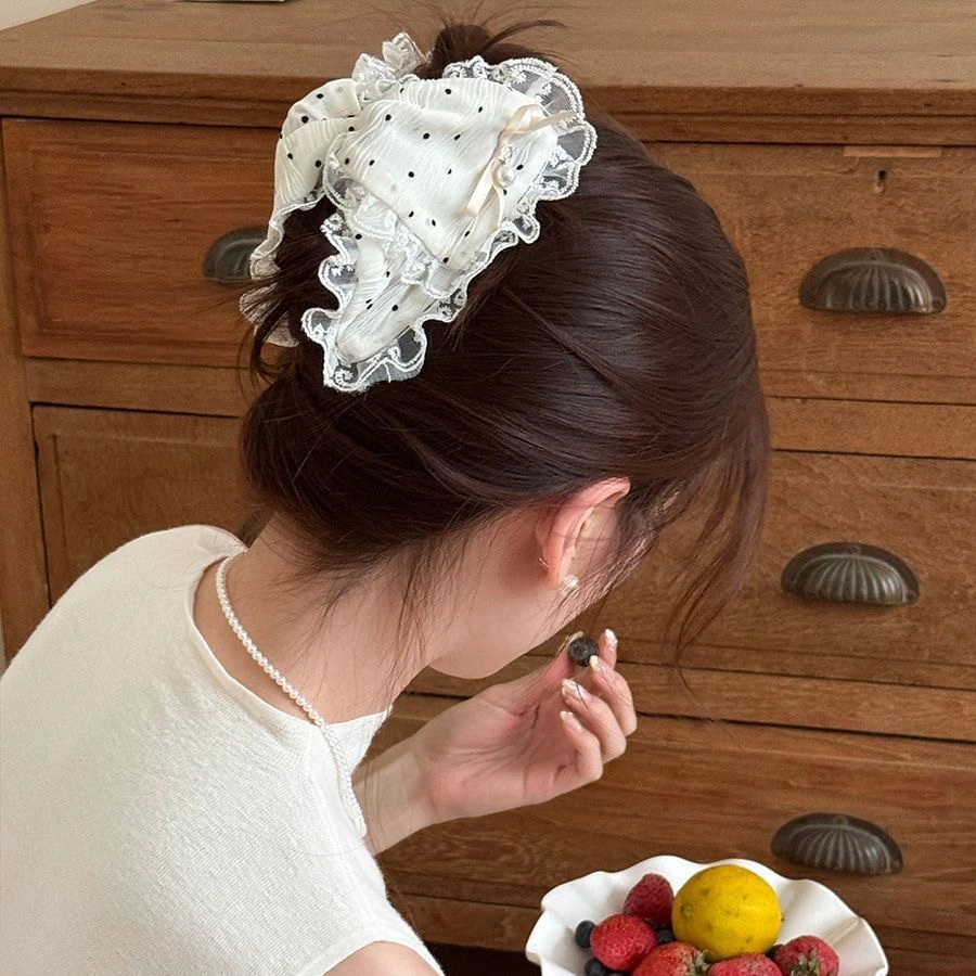 法式温柔波点蕾丝边三角抓夹女高级感2025新款波点鲨鱼夹盘发发饰