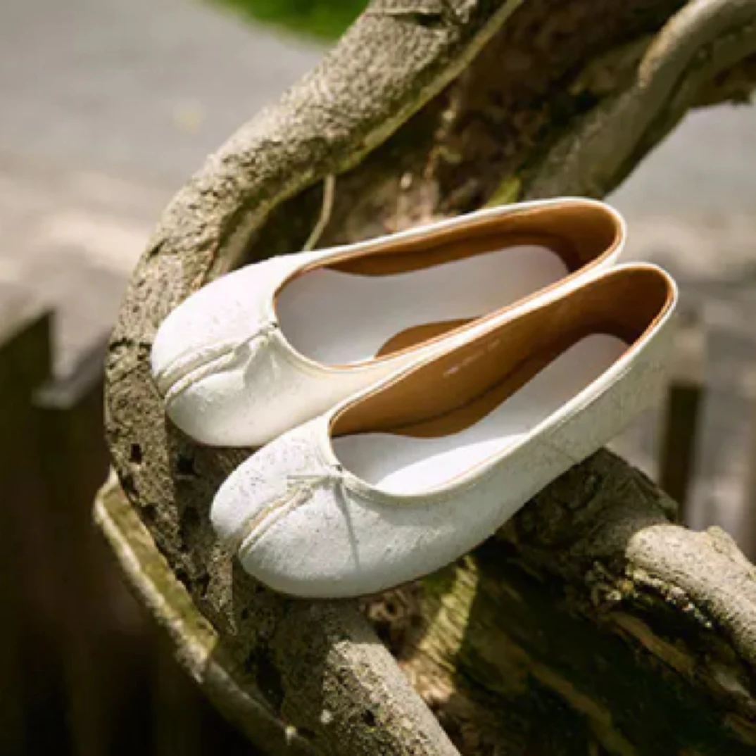 平底单鞋玛丽珍白色休闲百搭软底复古古风中国风浅口圆头