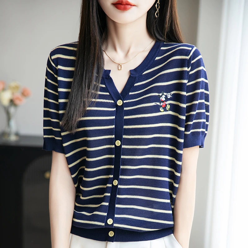 正品夏季新款时尚V领条纹刺绣针织开衫短袖宽松上衣女