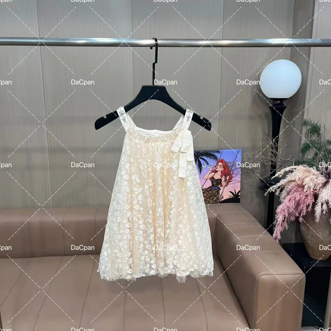 DACPAN-“富美小姐”重工钉珠钻无袖上衣  2025/盼·PP 85565