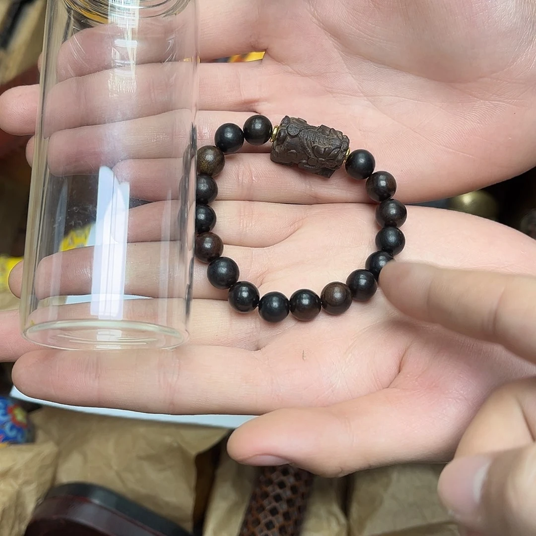 大叶紫檀（黑酸枝木类）