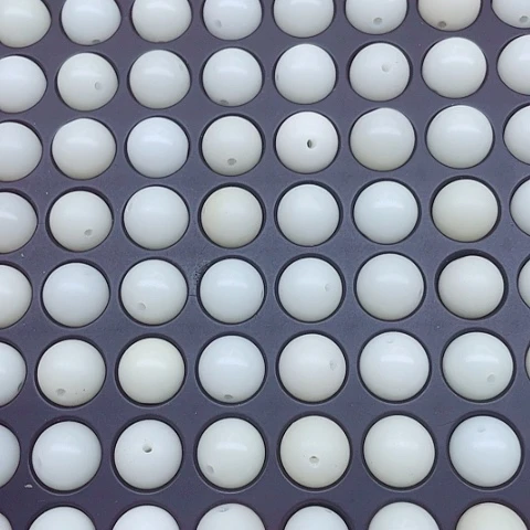 白玉菩提吊坠12微瑕疵白圆100颗