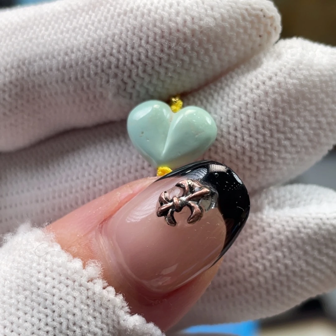 绿松石未镶嵌挂件