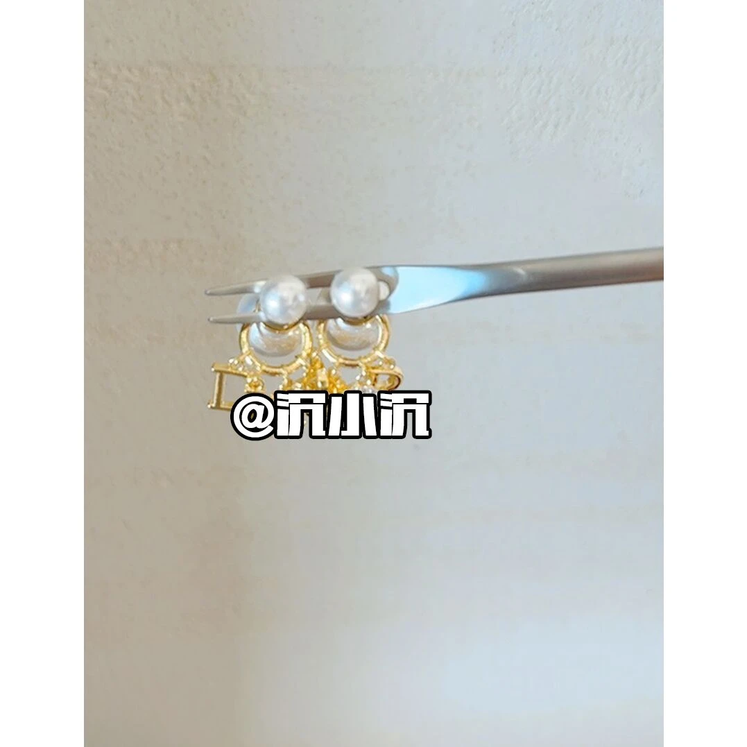 铜合金耳饰 【四字耳钉】高版本精工版本气质百搭简约耳钉D10