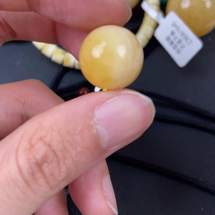 琥珀裸石未镶嵌天然96