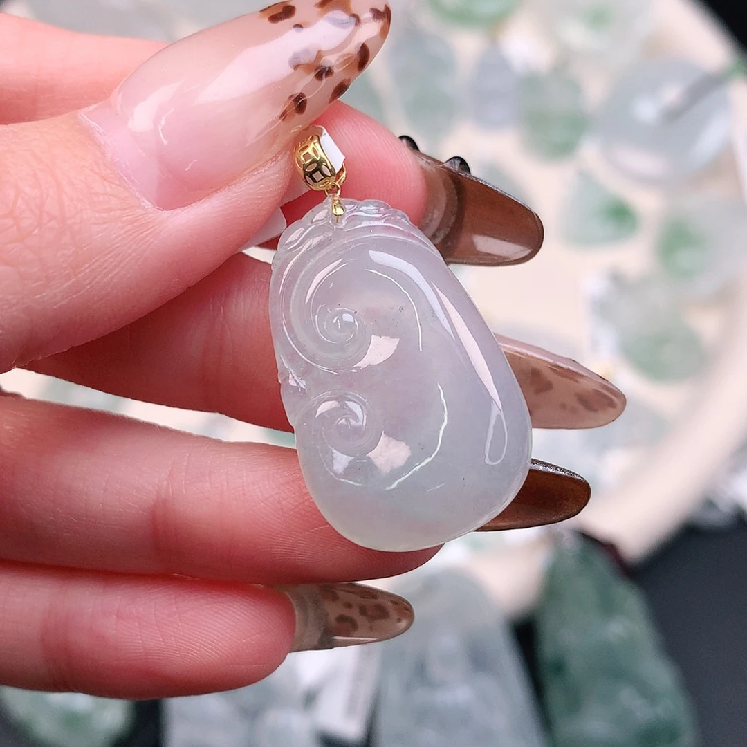 翡翠颈饰18K金镶嵌冰如意33.6、28、18.7、5.8