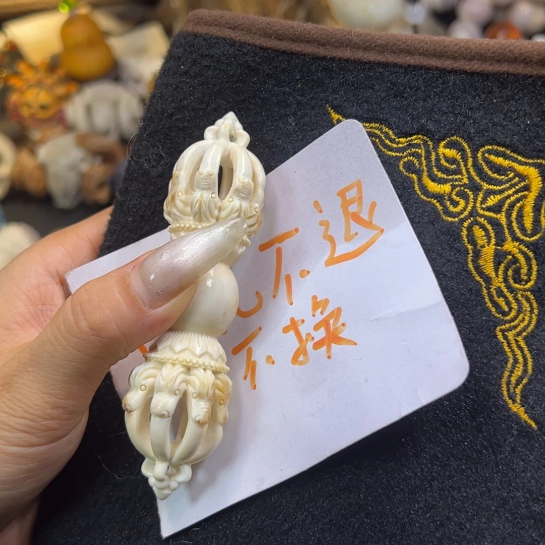 尔***易手串/手链鹿骨特价不退不换