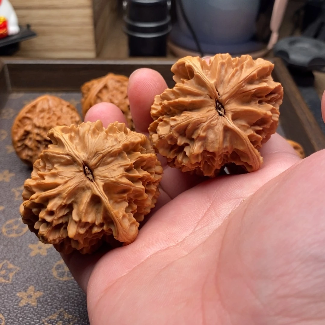 文玩核桃吊坠文玩