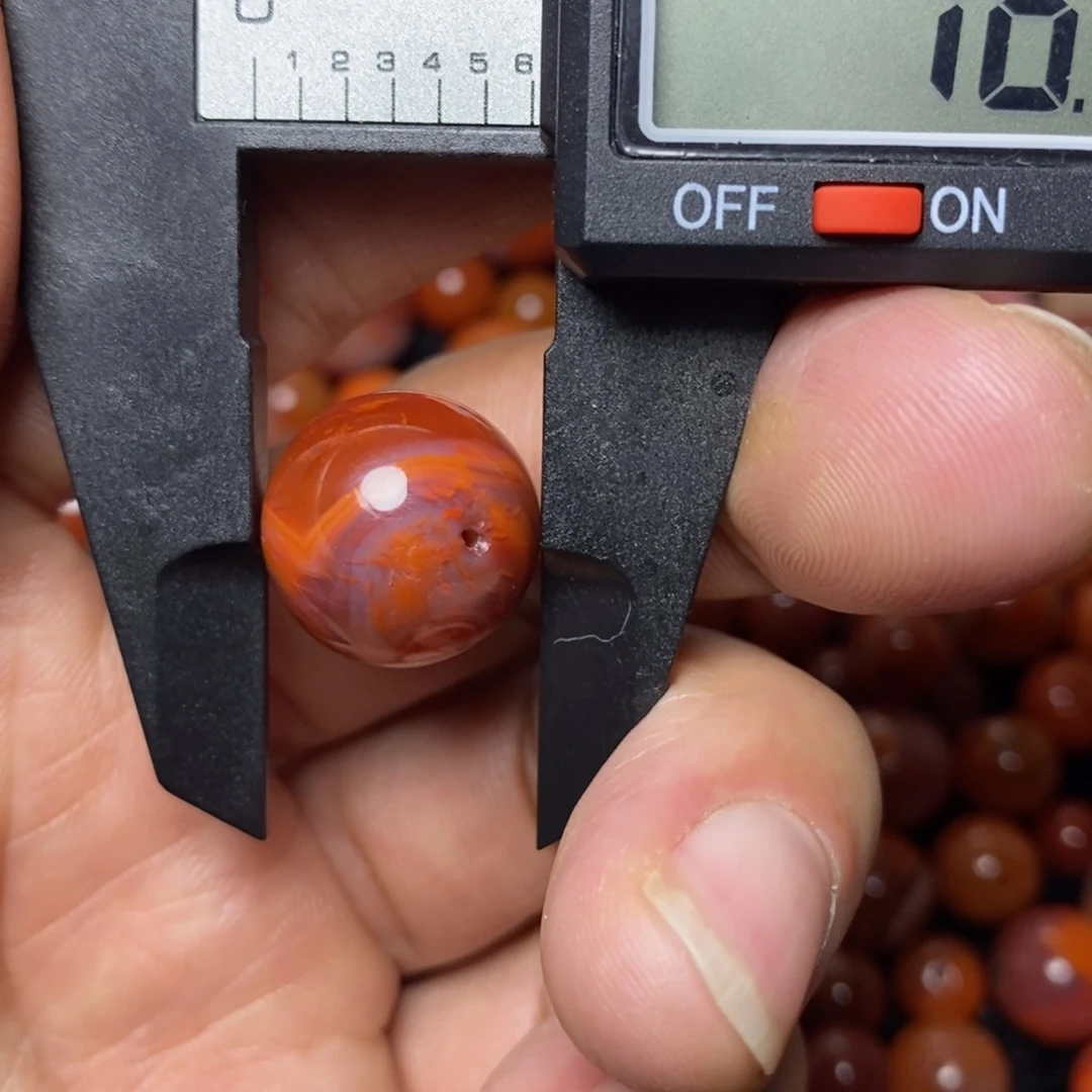 未镶嵌221号圆珠一个南红玛瑙