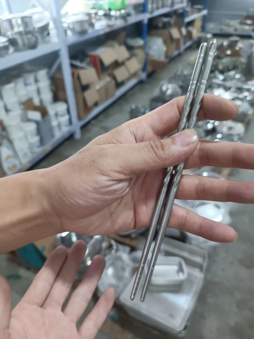 太  螺纹筷子一双