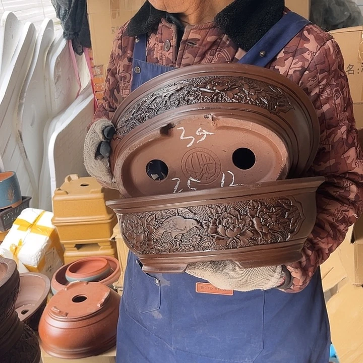 紫砂紫砂花盆和一