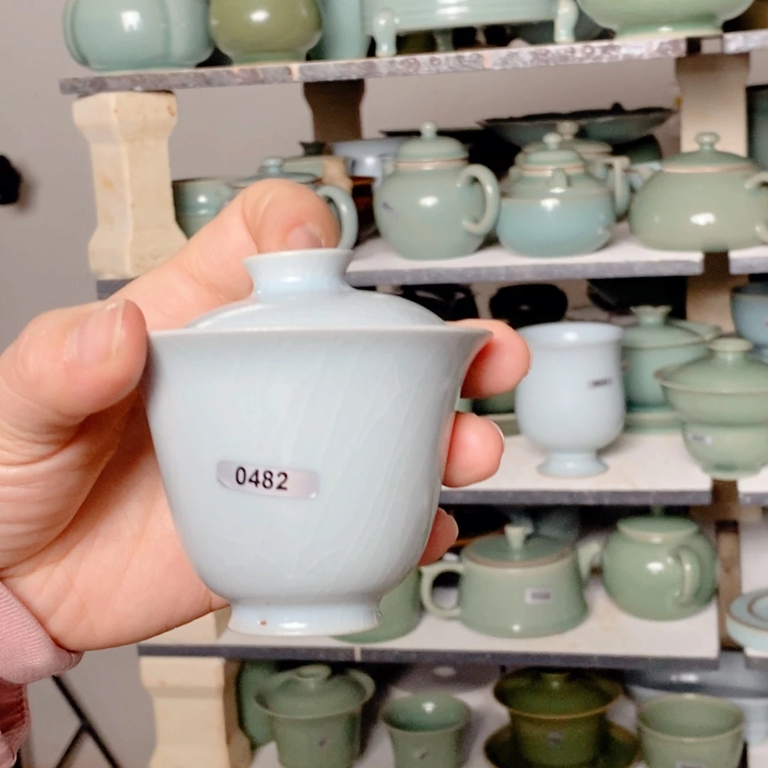 482。