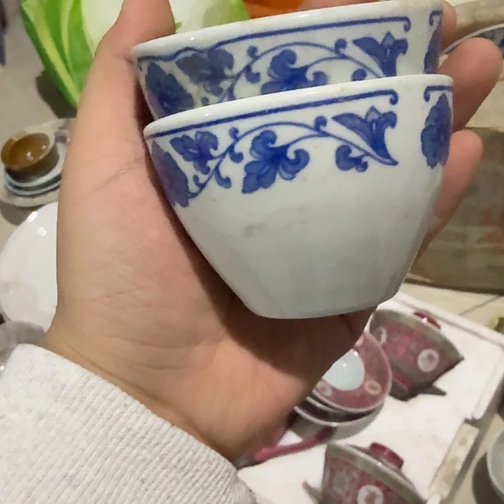 茶盏陶瓷盘子碗啥都有