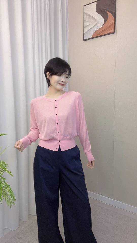 长袖防晒街头风圆领短款针织衫