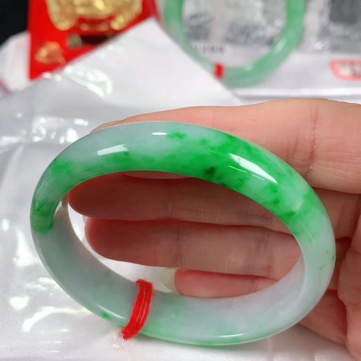 未镶嵌手镯翡翠 编号0251 贵妃53
