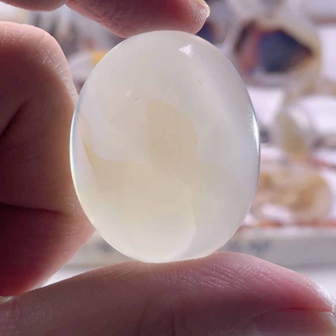 玛瑙/玉髓未镶嵌珠宝奇石