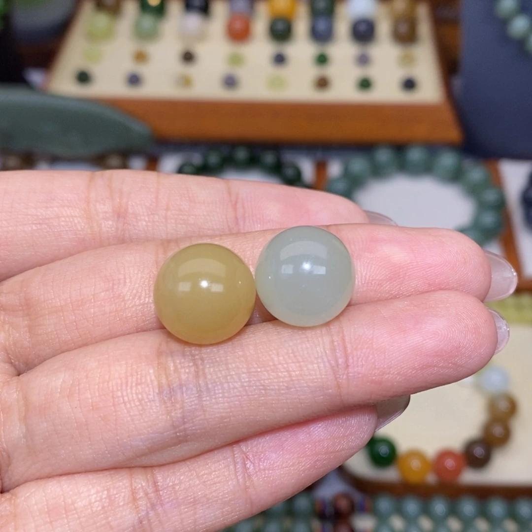 、***爆手串未镶嵌和田玉卡14