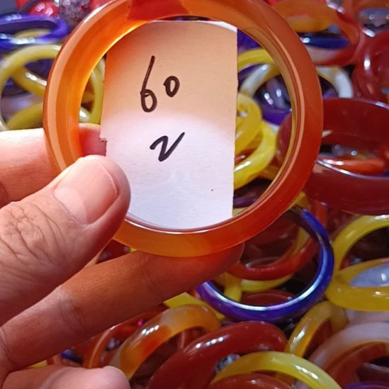 玛瑙/玉髓手镯未镶嵌