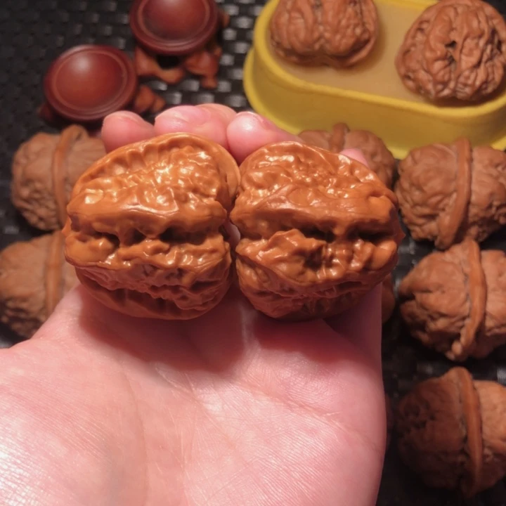 重***峰把件文玩核桃蛙王