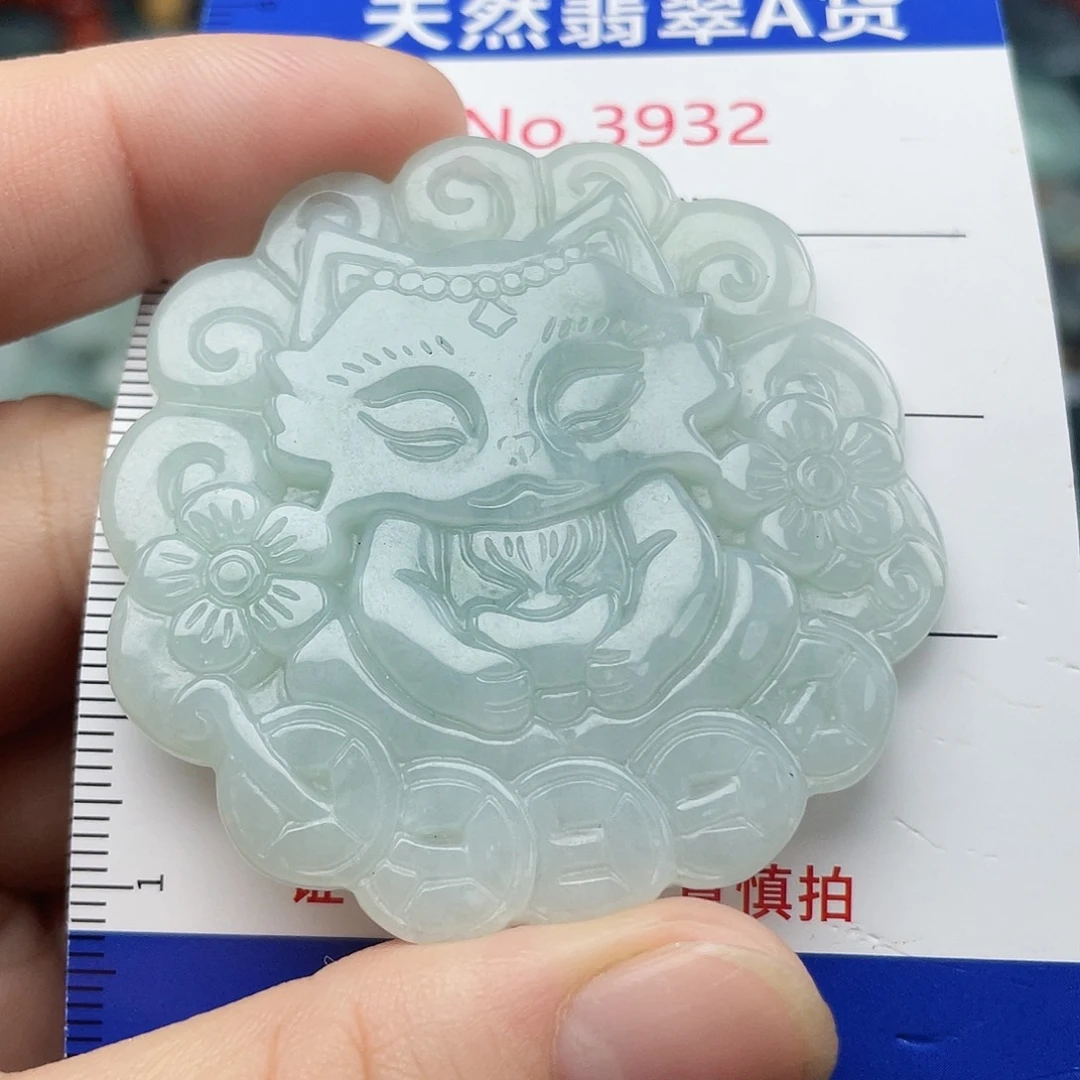 翡翠未镶嵌挂件3932
