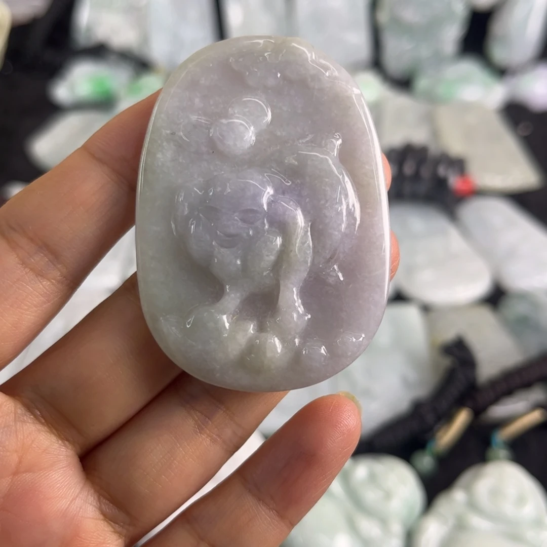 翡翠未镶嵌吊坠(不含链)瑕疵