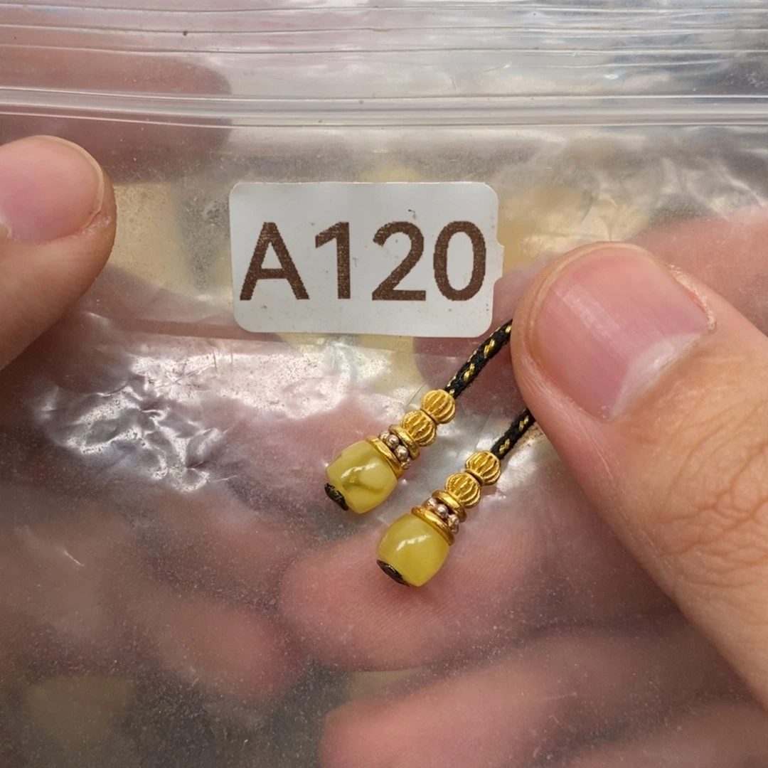 蜜蜡未镶嵌裸石好