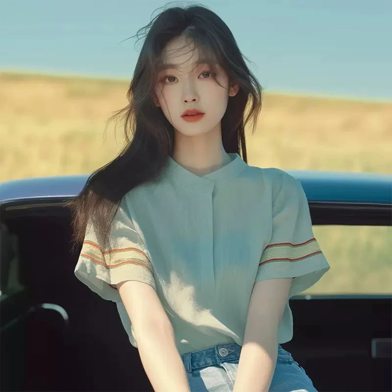 初夏流行漂亮小衫洋气别致独特时髦文艺小清新绿色条纹短袖衬衫女