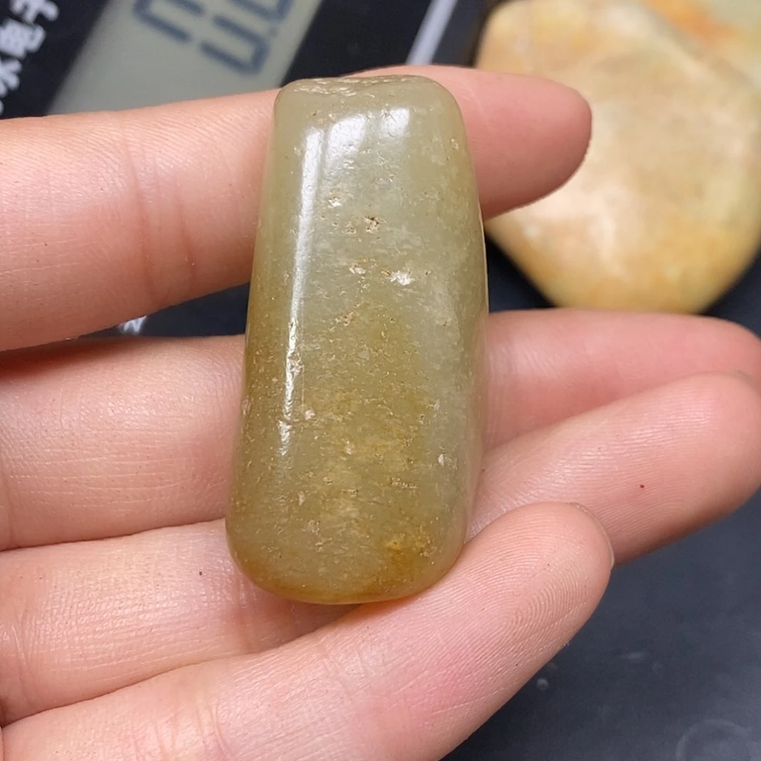 和田玉（糖玉）未镶嵌挂件