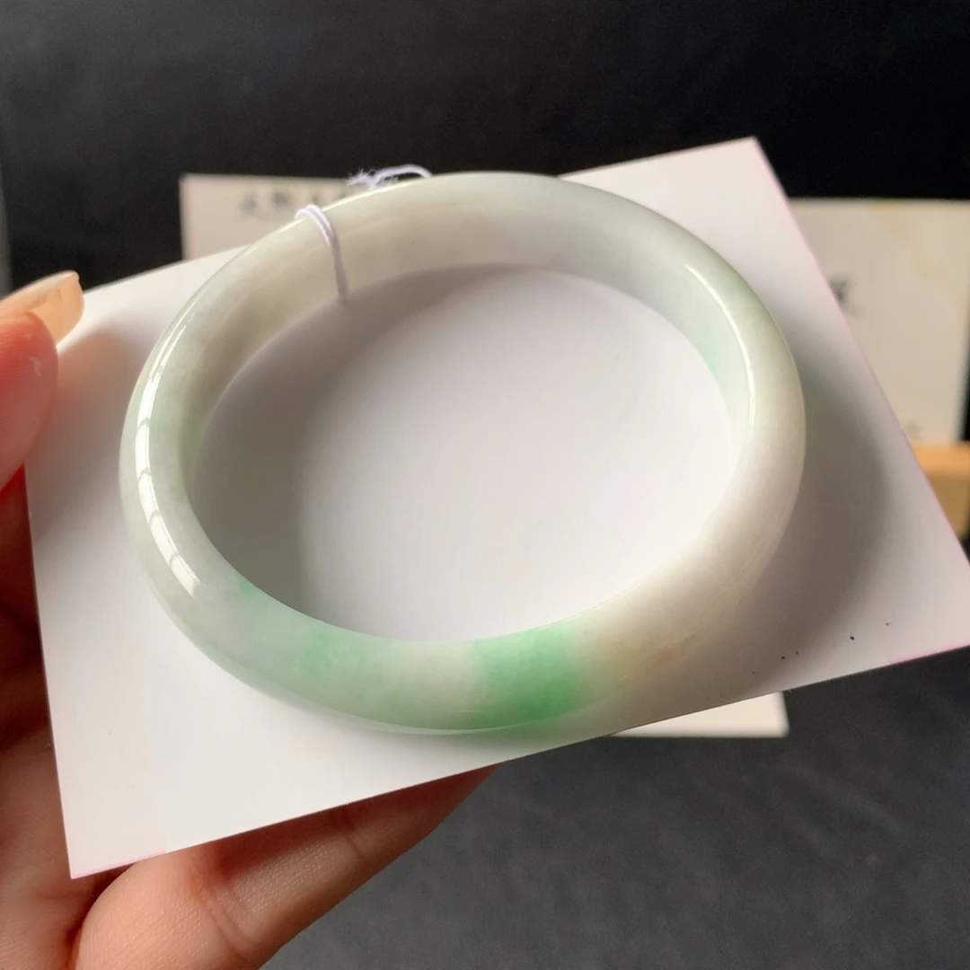 翡翠未镶嵌手镯贵妃1号58-51.6-11-6.6