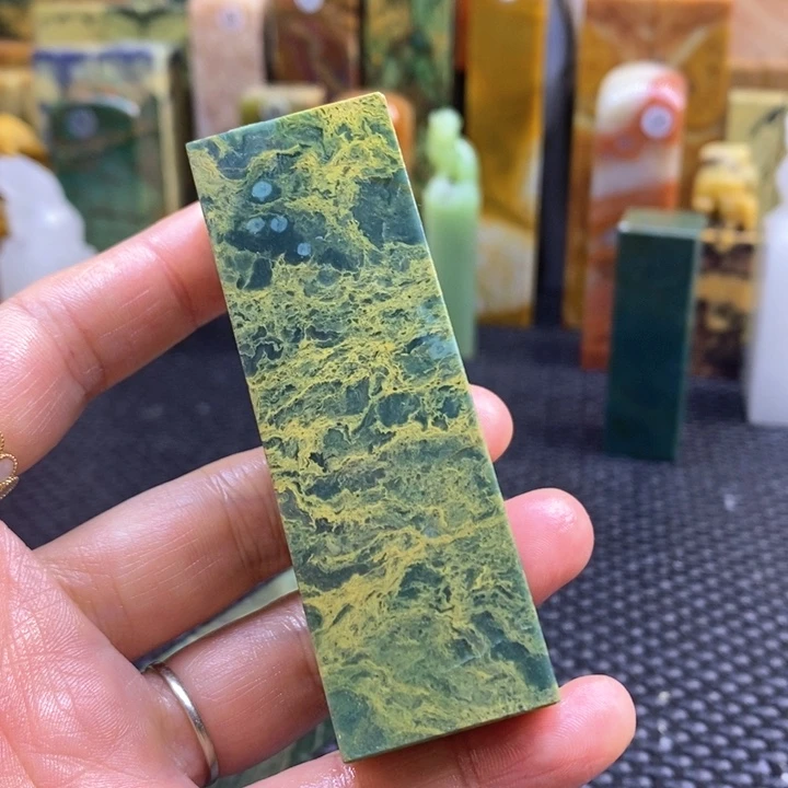 南美石天****1青田石印章石