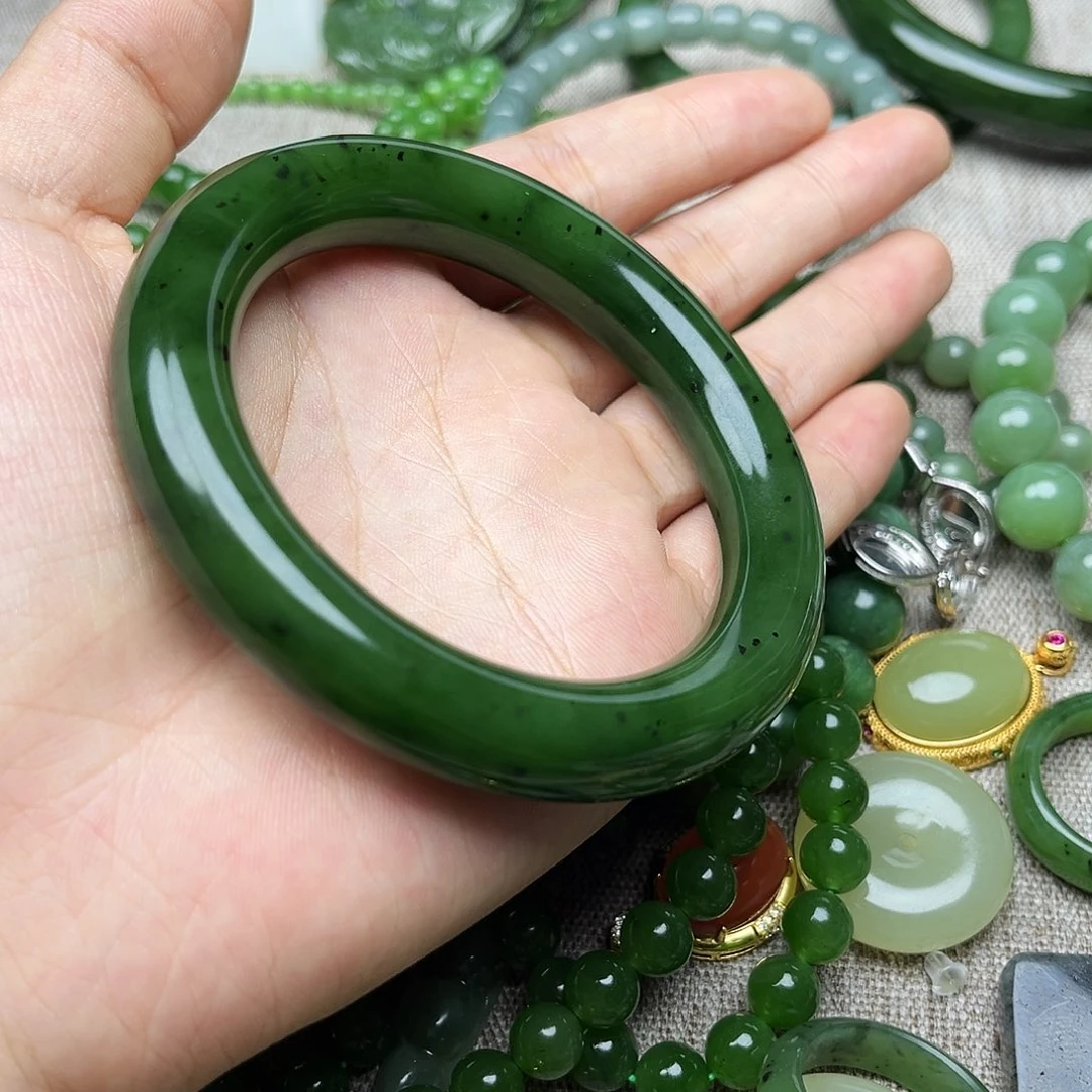 未镶嵌手镯和田玉（碧玉）57mm