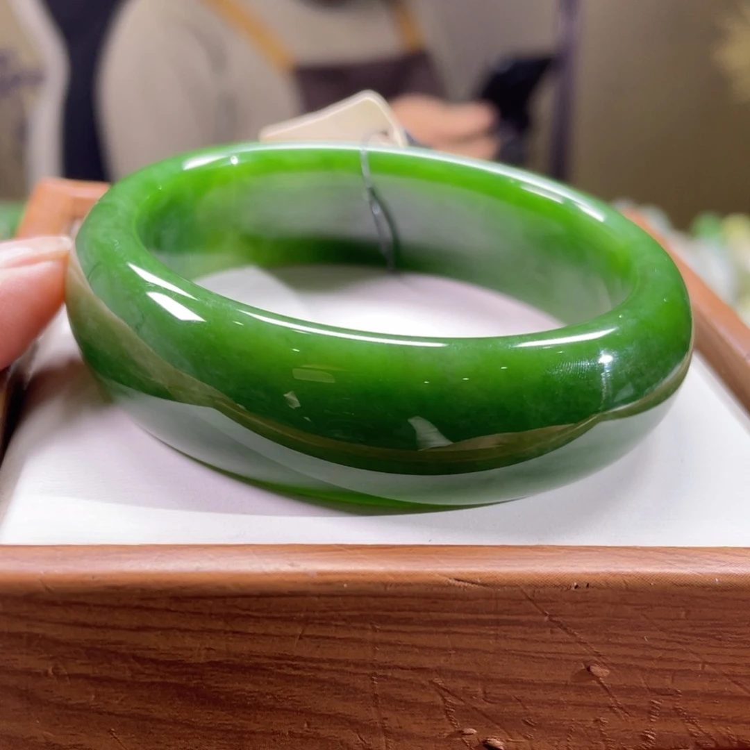 和田玉未镶嵌手镯58轮胎