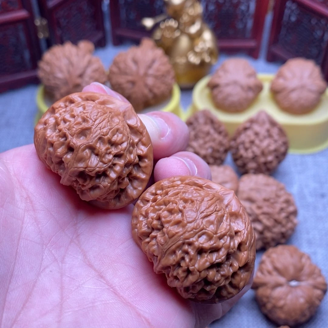 文玩核桃把件39毕业桃心宫灯