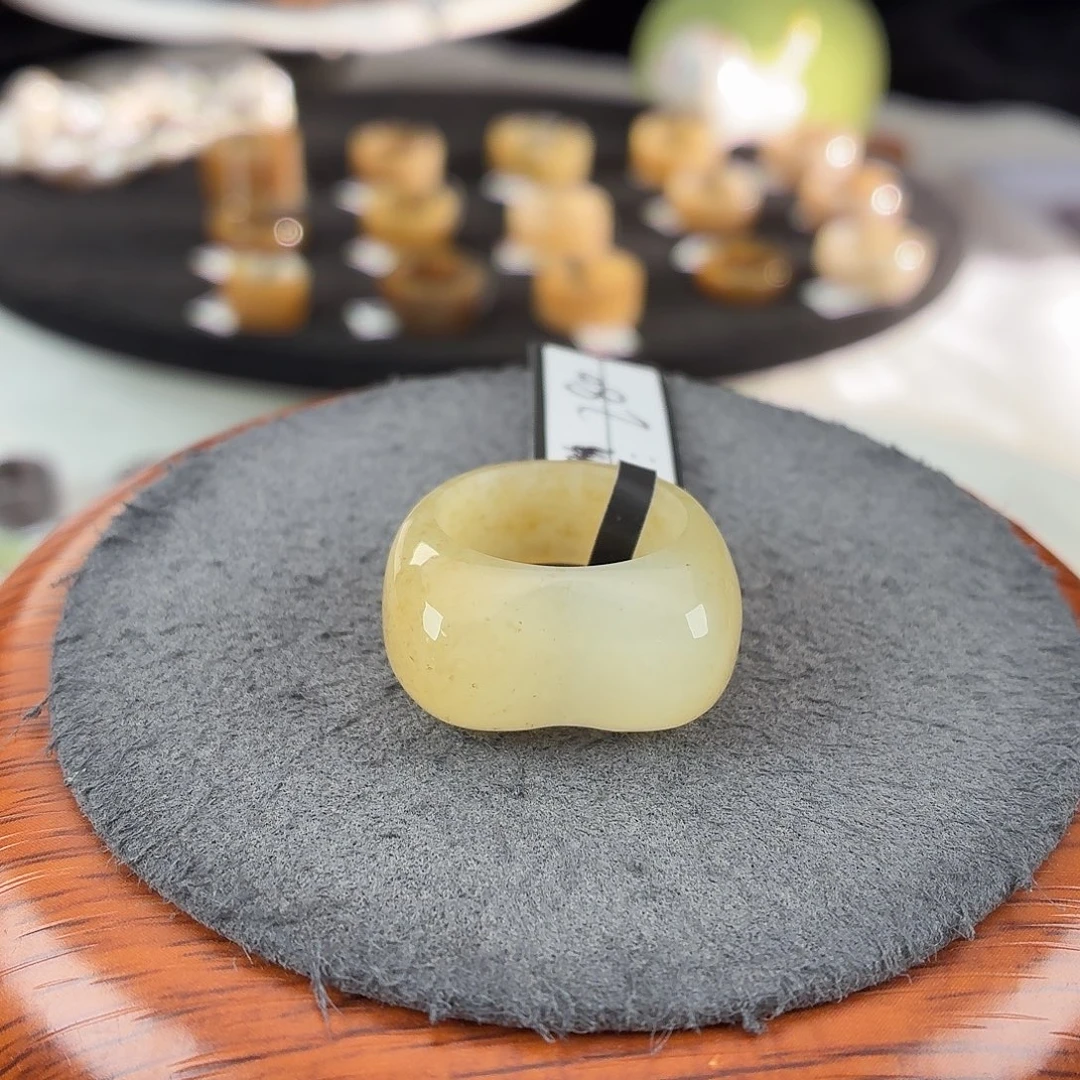 和田玉未镶嵌戒指b86糖猫耳17.2不退换