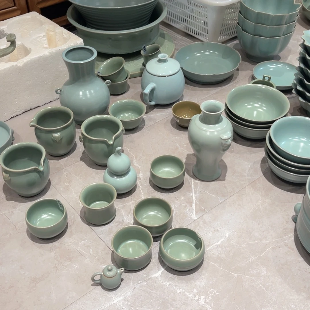 用***4杯子瓷仿古家具与建筑风格融为一体等