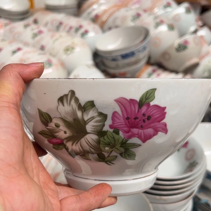 惟***少醴陵高温瓷釉上20厘米大碗微瑕