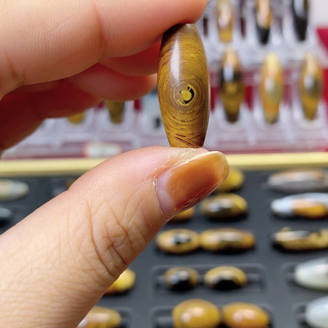 玛瑙/玉髓颈饰合金