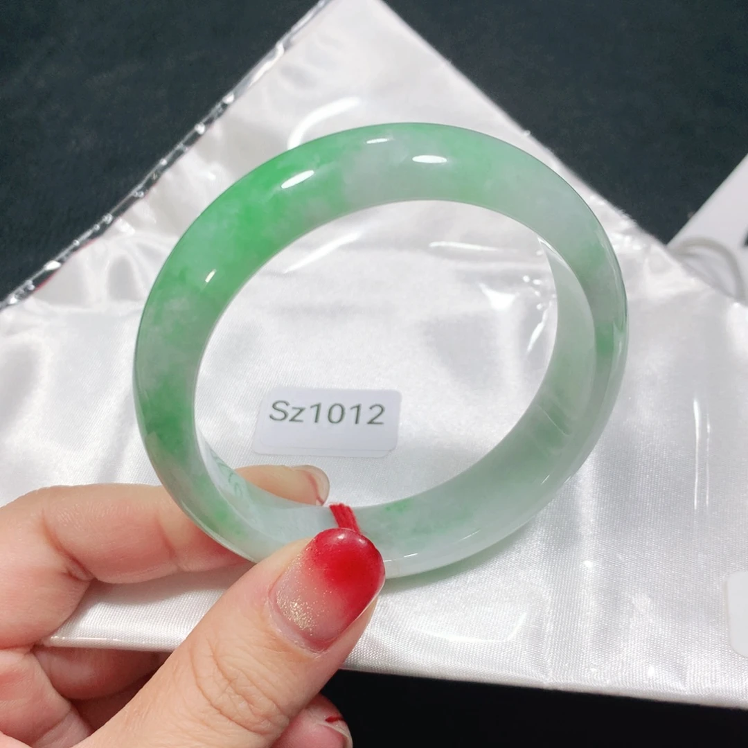 翡翠未镶嵌手镯Sz1012-03