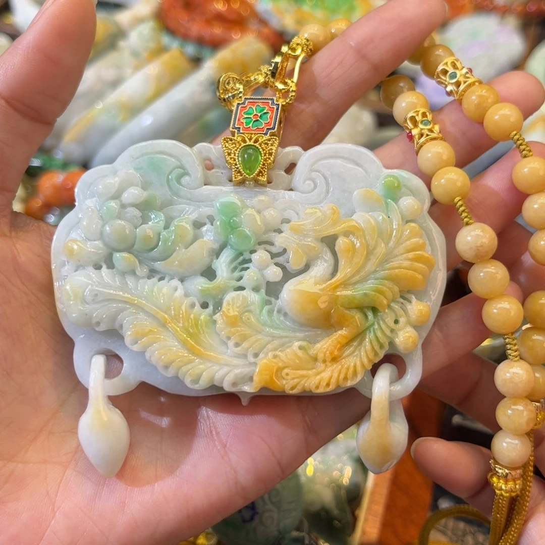 翡翠颈饰未镶嵌待编款