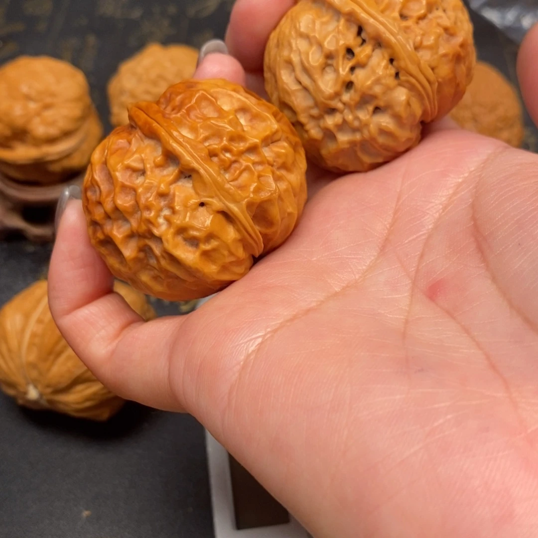 吊坠文玩核桃牡丹元宝